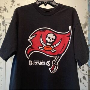 Vintage 90s Tampa Bay Buccaneers 1997 Pro Player Single Stitch Tee